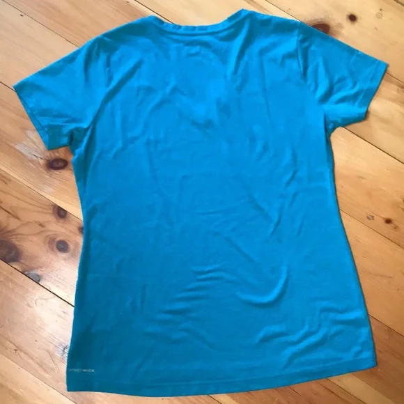 V-Neck Tee Bundle - Picture 4 of 10